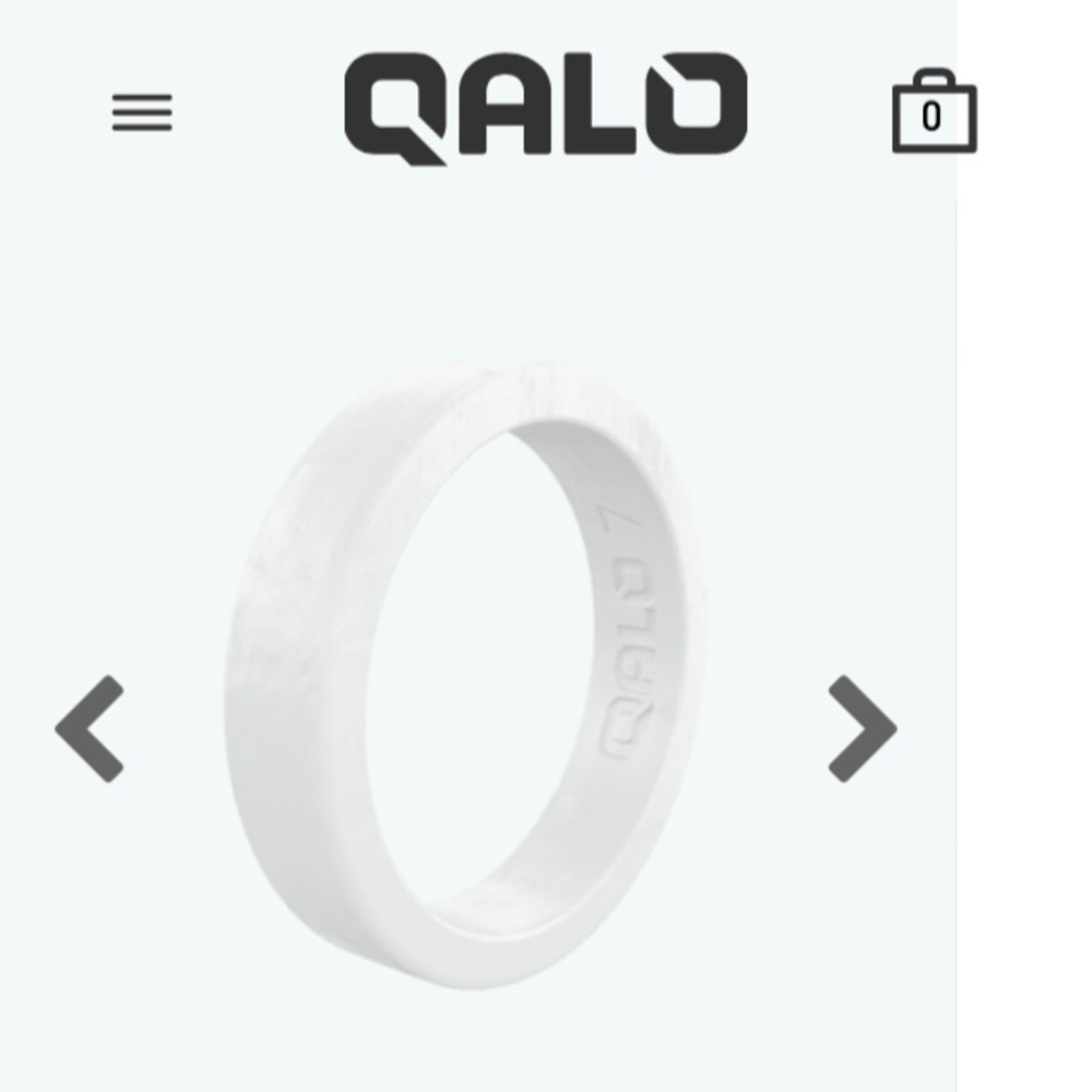 Qalo Women’s Stackable Pearl Smooth Ring Size 6